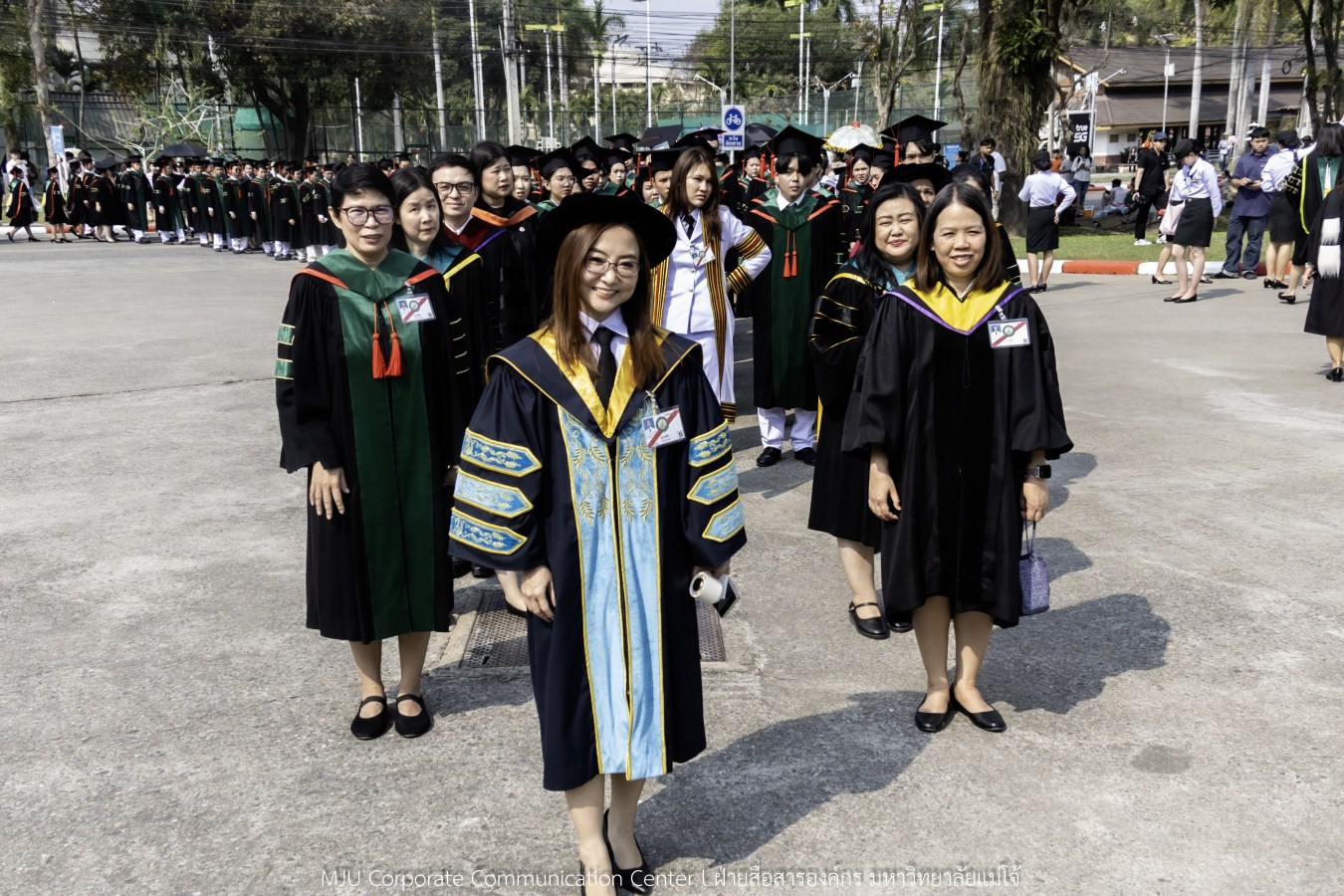 บรรยากาศ พิธีพระราชทานปริญญาบัตร มหาวิทยาลัยแม่โจ้ ประจำปีการศึกษา2567-2568 ครั้งที่ 48  ในวันที่ 19 กุมภาพันธ์ พ.ศ.2569 ณ ศูนย์กีฬาเฉลิมพระเกียรติ มหาวิทยาลัยแม่โจ้
