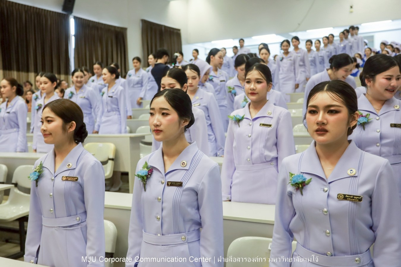 พยาบาลแม่โจ้ รุ่น 1 ประดับแถบหมวก-รับเข็มวิทยฐานะ พร้อมก้าวสู่พยาบาลวิชาชีพอย่างเป็นทางการ