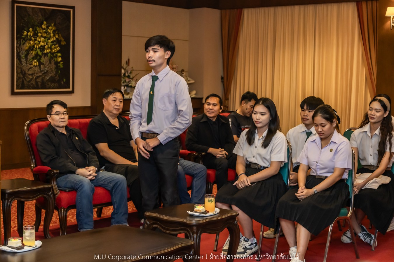 “พี่แม่โจ้ ธ.ก.ส.ปันน้ำใจให้น้อง ครั้งที่ 4”  มอบทุนการศึกษา 250,000 บาท  ร่วมสานฝันให้นักศึกษา ม.แม่โจ้