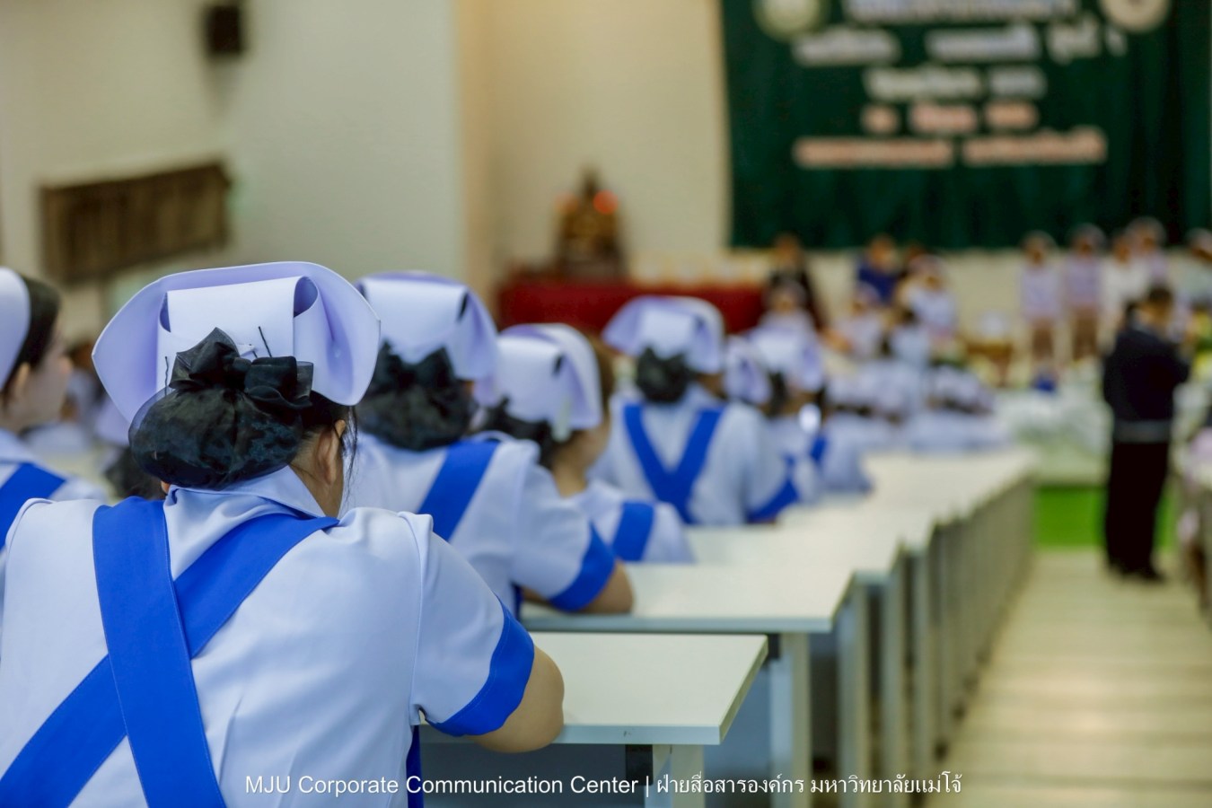 พยาบาลแม่โจ้ รุ่น 1 ประดับแถบหมวก-รับเข็มวิทยฐานะ พร้อมก้าวสู่พยาบาลวิชาชีพอย่างเป็นทางการ