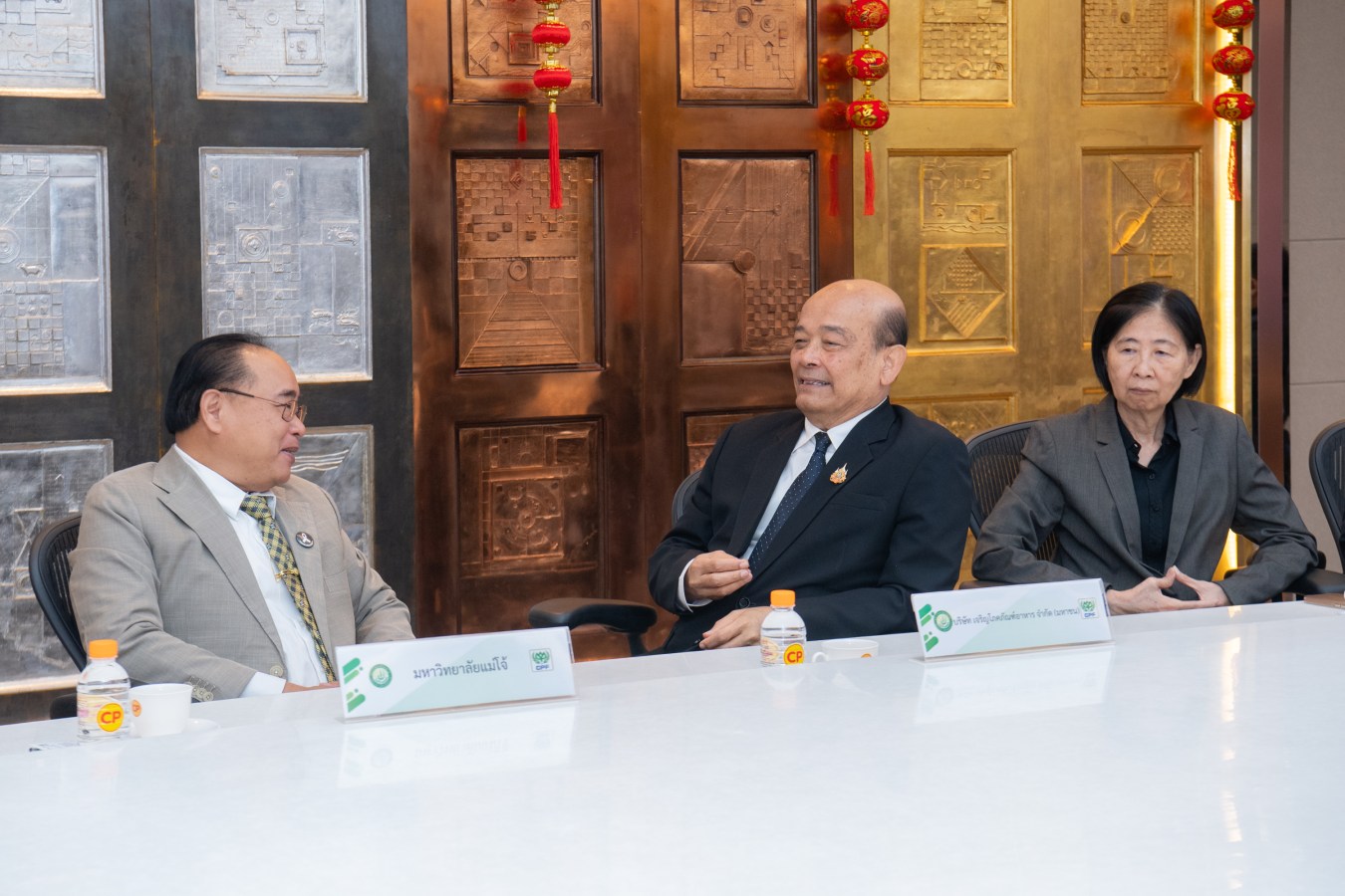 มหาวิทยาลัยแม่โจ้ ลงนามความร่วมมือโครงการเลี้ยงกุ้ง ร่วม บริษัท เจริญโภคภัณฑ์อาหาร จำกัด (มหาชน) ยกระดับงานวิจัยและพัฒนากำลังคนสู่มาตรฐานอุตสาหกรรมอย่างยั่งยืน