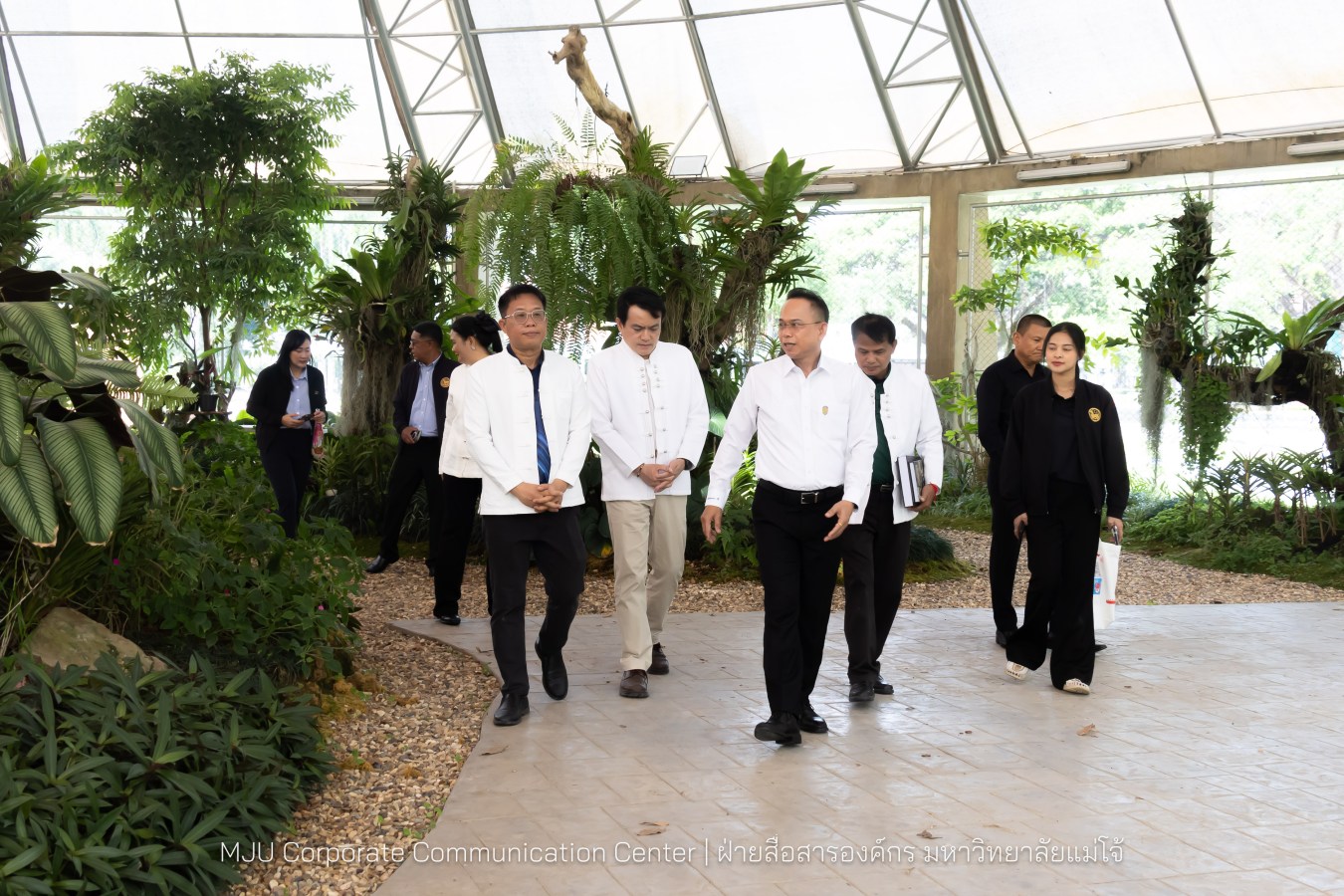 รองปลัดกระทรวงมหาดไทย สักการะสิ่งศักดิ์ ม.แม่โจ้