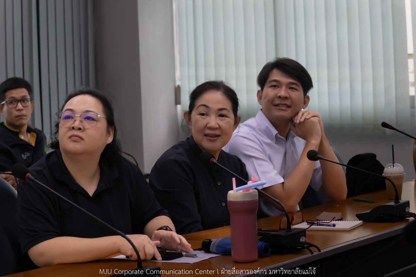สโมสรบุคลากร ม.แม่โจ้ มอบรางวัลและขอบคุณทีมนักกีฬาบุคลากร ลุยศึก มศว.เกมส์