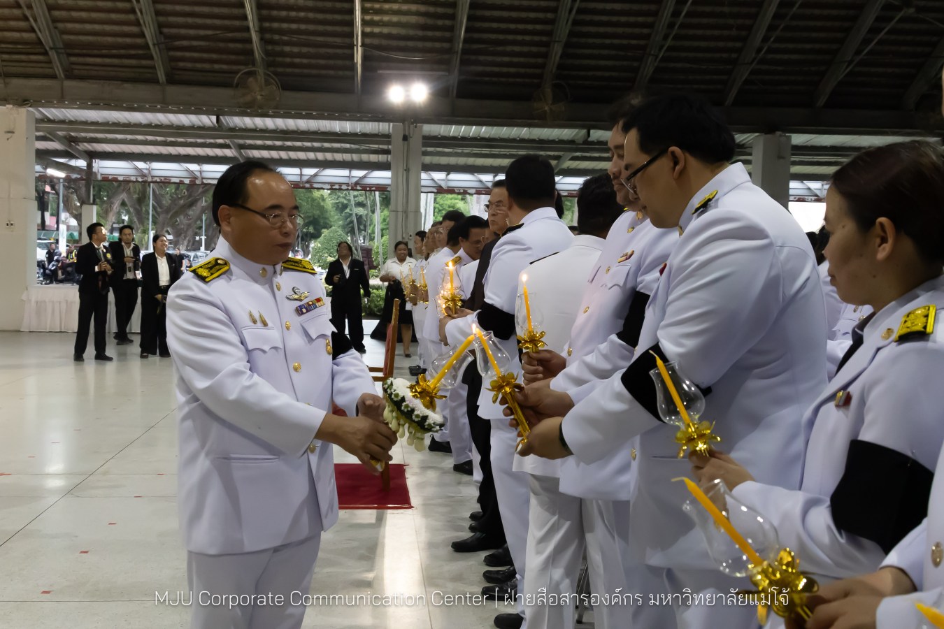 เนื่องในโอกาสวันเฉลิมพระชนมพรรษาพระบาทสมเด็จพระเจ้าอยู่หัว มหาวิทยาลัยแม่โจ้ จัดพิธีถวายพระพรชัยมงคล