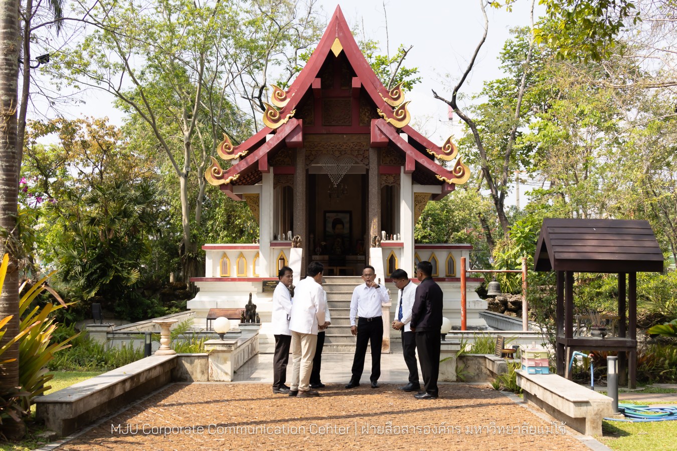 รองปลัดกระทรวงมหาดไทย สักการะสิ่งศักดิ์ ม.แม่โจ้