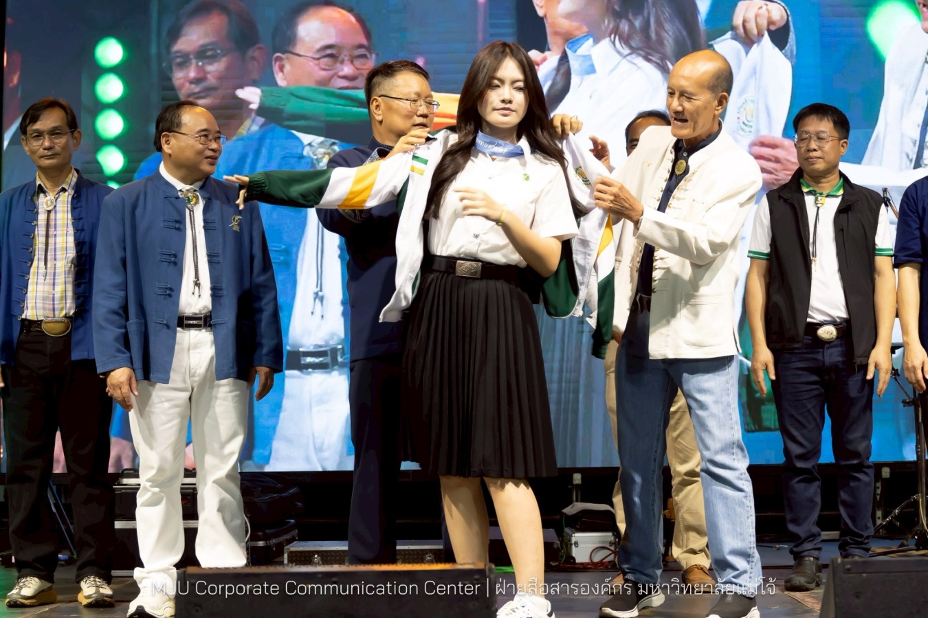 รับขวัญน้องใหม่อินทนิลช่อที่ 91 