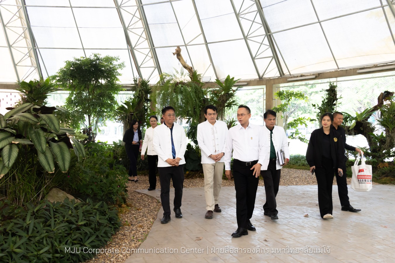 รองปลัดกระทรวงมหาดไทย สักการะสิ่งศักดิ์ ม.แม่โจ้