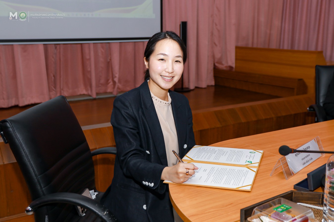 ศิลปศาสตร์ ม.แม่โจ้ ร่วมกับ บริษัท กรีนวิง จำกัด ลงนามบันทึกความเข้าใจความร่วมมือทางวิชาการ