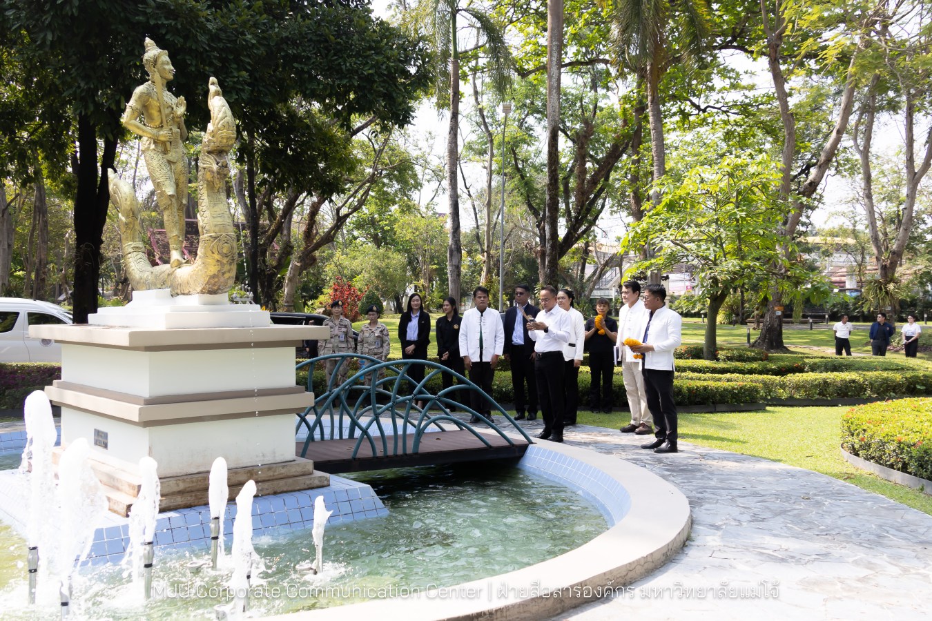 รองปลัดกระทรวงมหาดไทย สักการะสิ่งศักดิ์ ม.แม่โจ้