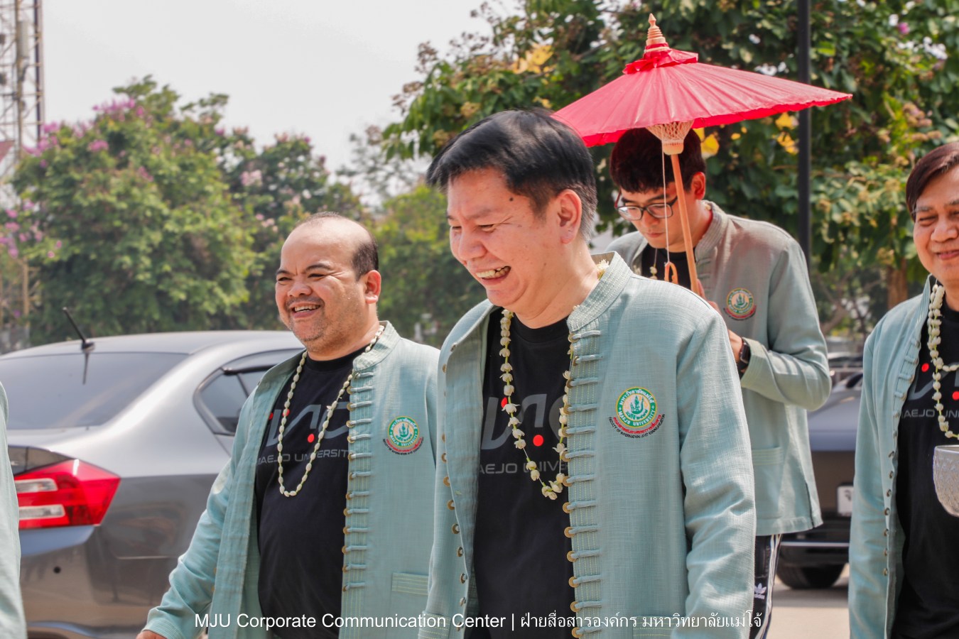ชาวแม่โจ้ ร่วมพิธีดำหัวผู้อาวุโสและอธิการบดี ประจำปี 2569  สืบสานป๋าเวณี ปี๋ใหม่เมือง
