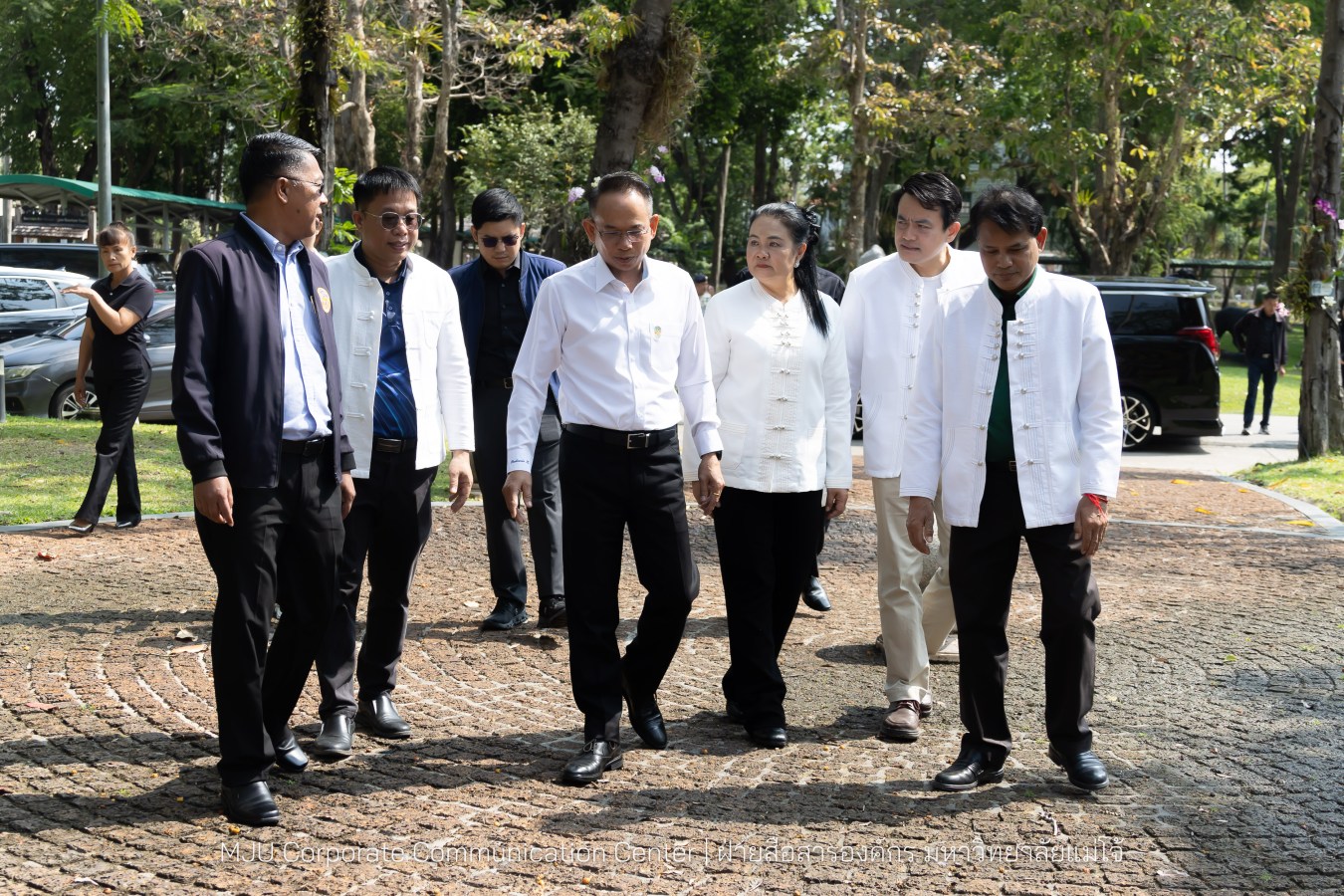 รองปลัดกระทรวงมหาดไทย สักการะสิ่งศักดิ์ ม.แม่โจ้