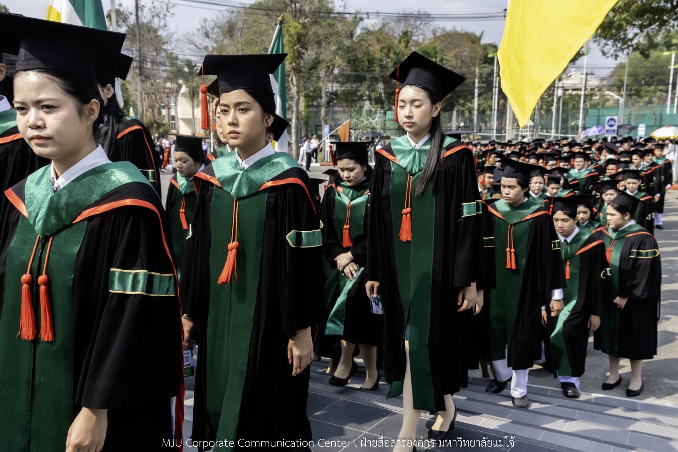 บรรยากาศ พิธีพระราชทานปริญญาบัตร มหาวิทยาลัยแม่โจ้ ประจำปีการศึกษา2567-2568 ครั้งที่ 48  ในวันที่ 19 กุมภาพันธ์ พ.ศ.2569 ณ ศูนย์กีฬาเฉลิมพระเกียรติ มหาวิทยาลัยแม่โจ้