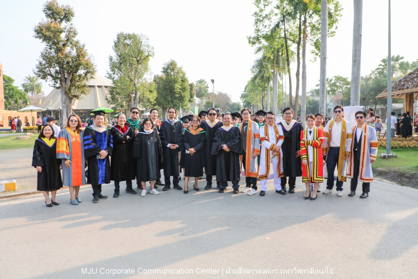 บรรยากาศ พิธีพระราชทานปริญญาบัตร มหาวิทยาลัยแม่โจ้ ประจำปีการศึกษา2567-2568 ครั้งที่ 48  ในวันที่ 19 กุมภาพันธ์ พ.ศ.2569 ณ ศูนย์กีฬาเฉลิมพระเกียรติ มหาวิทยาลัยแม่โจ้