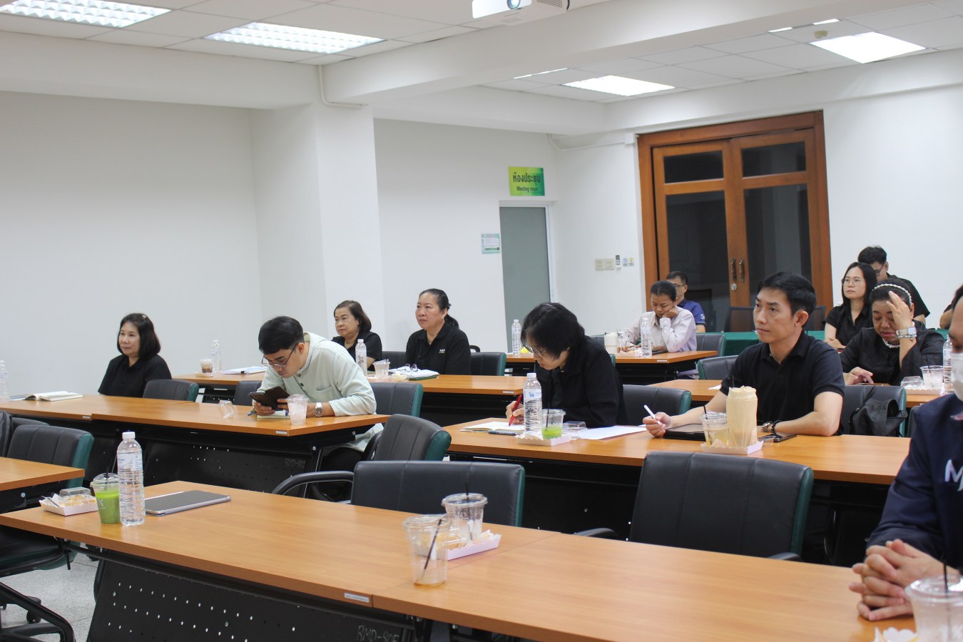 คณะผลิตกรรมการเกษตร ม.แม่โจ้ จัดกิจกรรมเสวนาการรายงานการประเมินตนเอง และผลการวิพากษ์ ตามเกณฑ์ (EdPEx) ประจำปีการศึกษา 2568