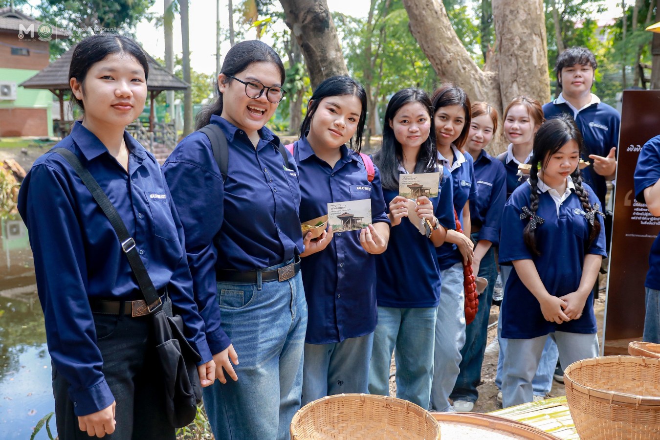 คณะศิลปศาสตร์ ร่วมกับ อพ.สธ. และ กองส่งเสริมศิลปวัฒนธรรม ม.แม่โจ้ จัดกิจกรรม 