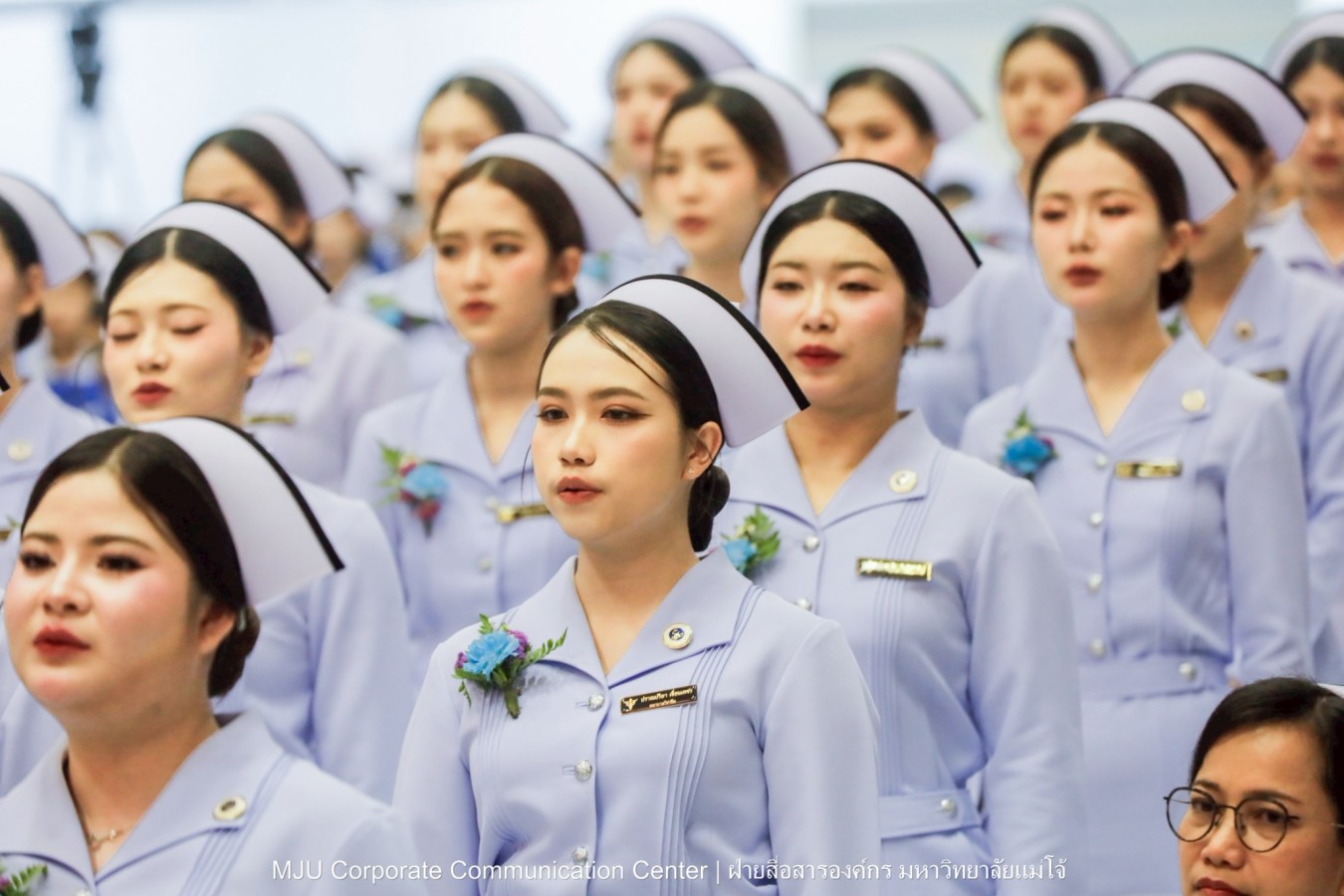 พยาบาลแม่โจ้ รุ่น 1 ประดับแถบหมวก-รับเข็มวิทยฐานะ พร้อมก้าวสู่พยาบาลวิชาชีพอย่างเป็นทางการ