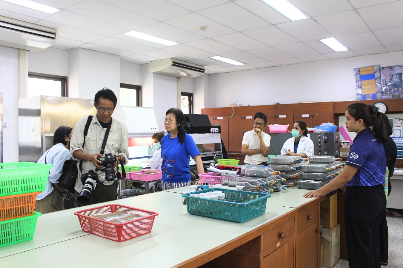 โครงการคืนชีวิตกล้วยไม้ไทยสู่ไพรพฤกษ์ฯ ม.แม่โจ้ ร่วมสนับสนุนโครงการรักษ์ป่าน่านตามพระราชดำริ  เตรียมทำหนังสือเฉลิมพระเกียรติสมเด็จพระนางเจ้าสิริกิติ์ พระบรมราชินีนาถ พระบรมราชชนนีพันปีหลวง