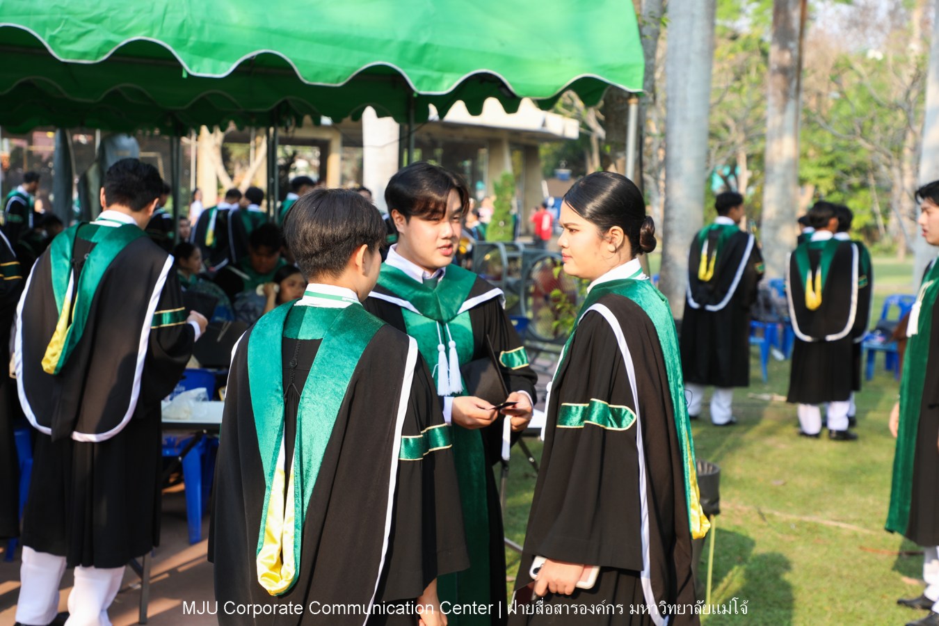 บรรยากาศ พิธีพระราชทานปริญญาบัตร มหาวิทยาลัยแม่โจ้ ประจำปีการศึกษา2567-2568 ครั้งที่ 48  ในวันที่ 19 กุมภาพันธ์ พ.ศ.2569 ณ ศูนย์กีฬาเฉลิมพระเกียรติ มหาวิทยาลัยแม่โจ้