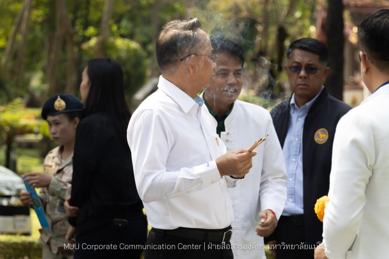 รองปลัดกระทรวงมหาดไทย สักการะสิ่งศักดิ์ ม.แม่โจ้