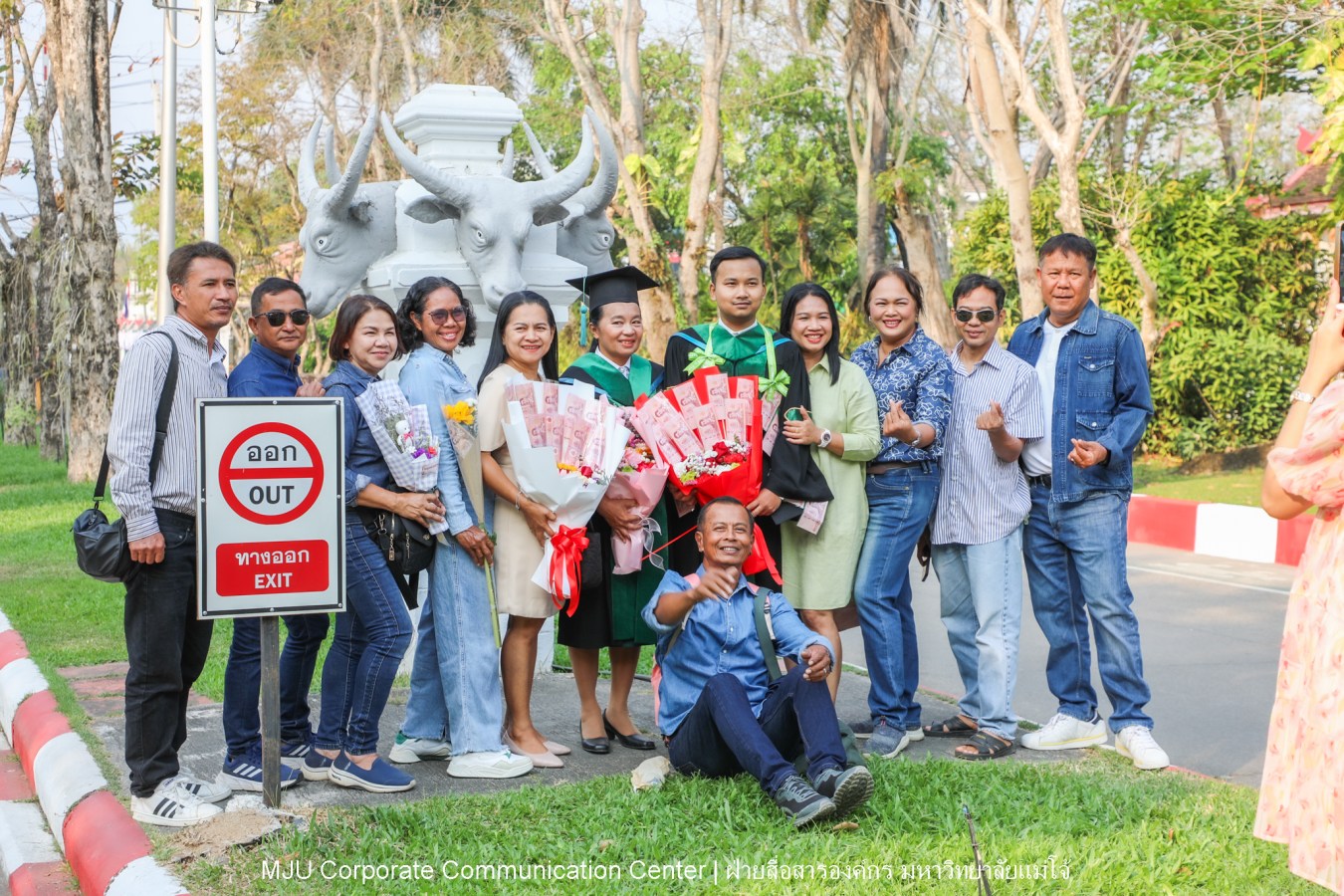 บรรยากาศ พิธีพระราชทานปริญญาบัตร มหาวิทยาลัยแม่โจ้ ประจำปีการศึกษา2567-2568 ครั้งที่ 48  ในวันที่ 19 กุมภาพันธ์ พ.ศ.2569 ณ ศูนย์กีฬาเฉลิมพระเกียรติ มหาวิทยาลัยแม่โจ้