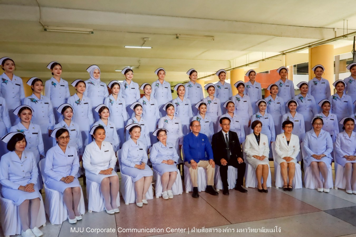 พยาบาลแม่โจ้ รุ่น 1 ประดับแถบหมวก-รับเข็มวิทยฐานะ พร้อมก้าวสู่พยาบาลวิชาชีพอย่างเป็นทางการ