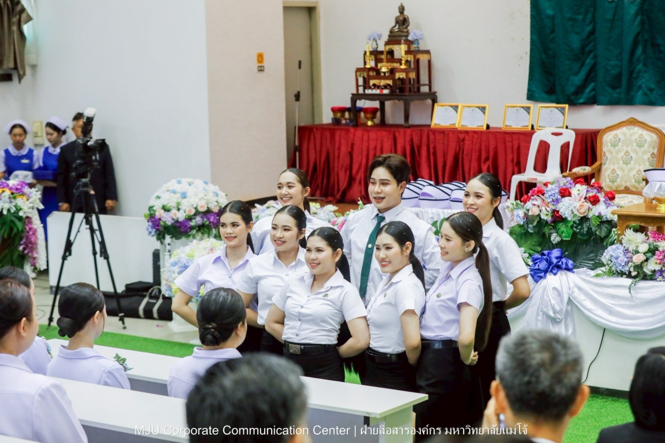 พยาบาลแม่โจ้ รุ่น 1 ประดับแถบหมวก-รับเข็มวิทยฐานะ พร้อมก้าวสู่พยาบาลวิชาชีพอย่างเป็นทางการ