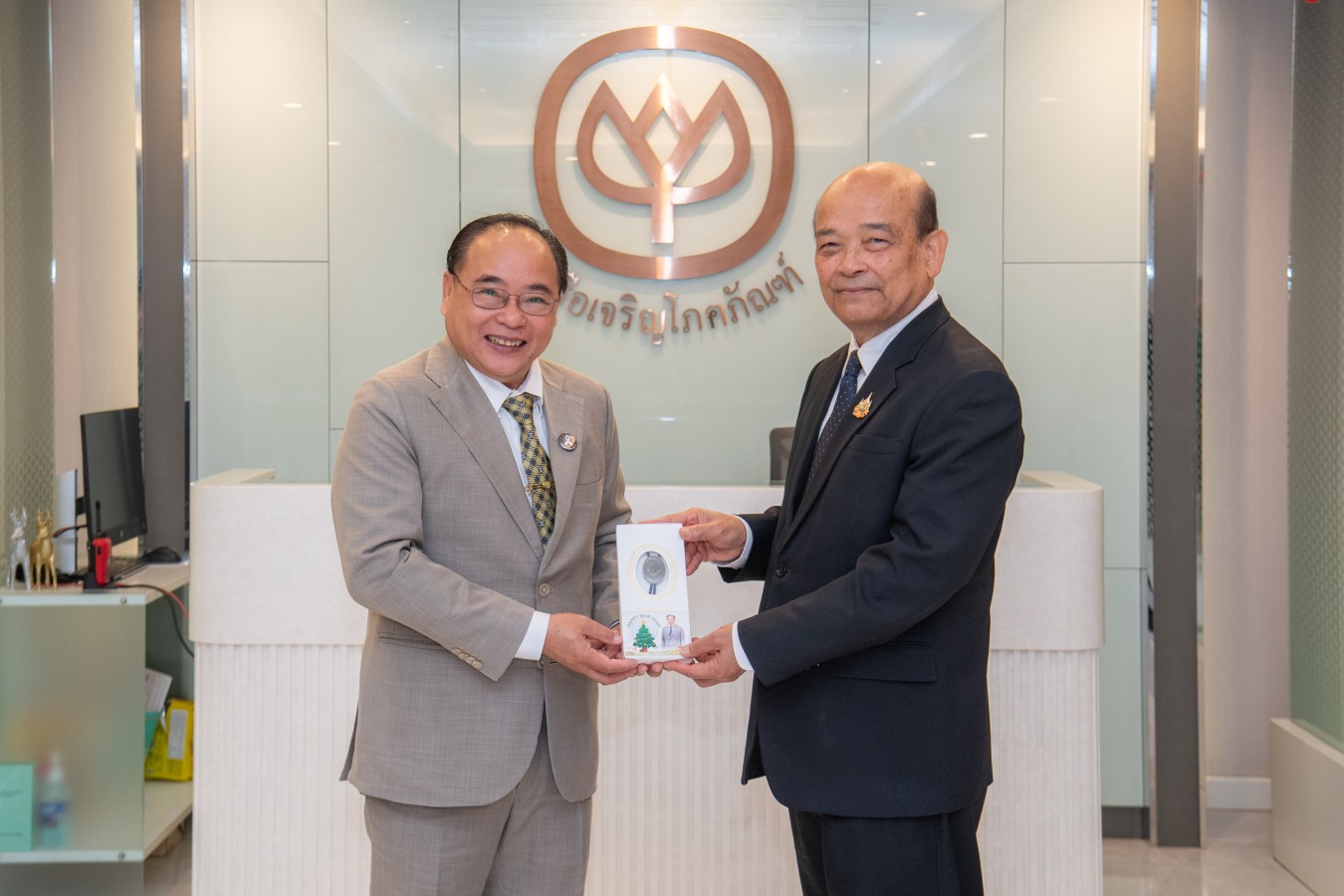 มหาวิทยาลัยแม่โจ้ ลงนามความร่วมมือโครงการเลี้ยงกุ้ง ร่วม บริษัท เจริญโภคภัณฑ์อาหาร จำกัด (มหาชน) ยกระดับงานวิจัยและพัฒนากำลังคนสู่มาตรฐานอุตสาหกรรมอย่างยั่งยืน