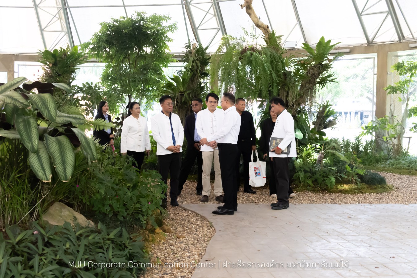 รองปลัดกระทรวงมหาดไทย สักการะสิ่งศักดิ์ ม.แม่โจ้