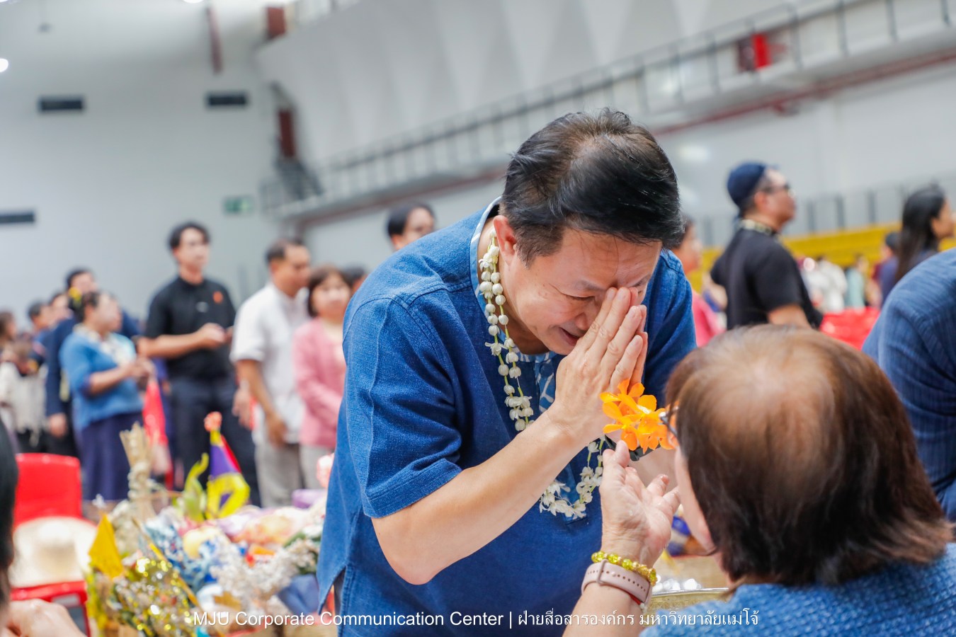ชาวแม่โจ้ ร่วมพิธีดำหัวผู้อาวุโสและอธิการบดี ประจำปี 2569  สืบสานป๋าเวณี ปี๋ใหม่เมือง