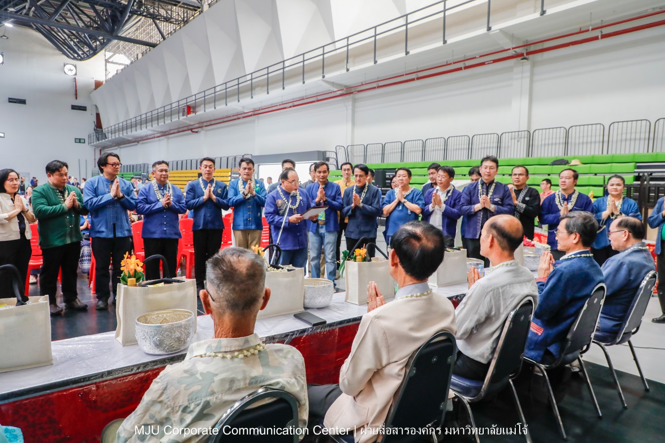 ชาวแม่โจ้ ร่วมพิธีดำหัวผู้อาวุโสและอธิการบดี ประจำปี 2569  สืบสานป๋าเวณี ปี๋ใหม่เมือง