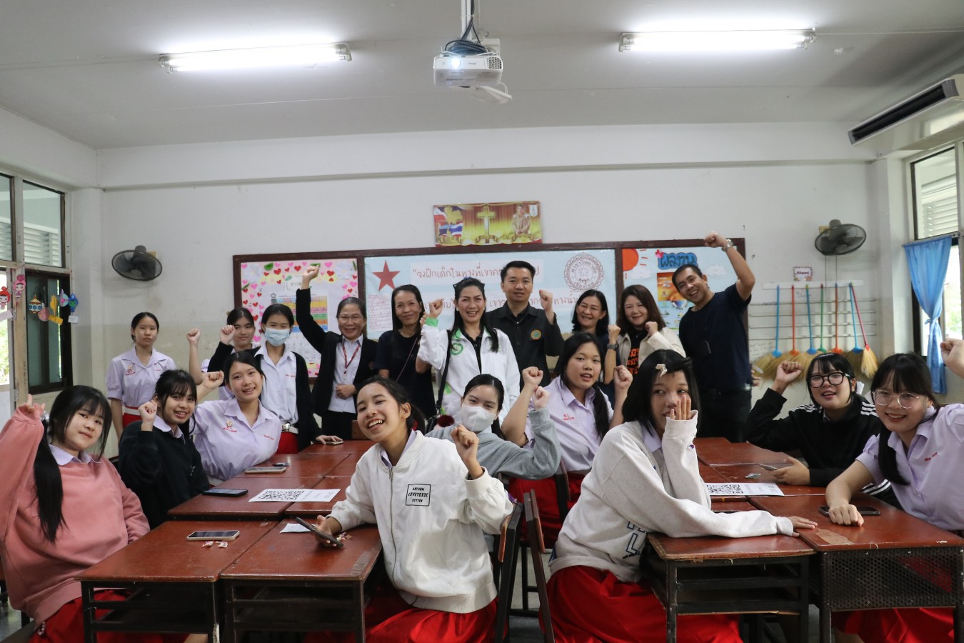 คณะวิทยาศาสตร์ ร่วมเปิดงานวิชาการ “Many Voices, One Song” ณ โรงเรียนดาราวิทยาลัย