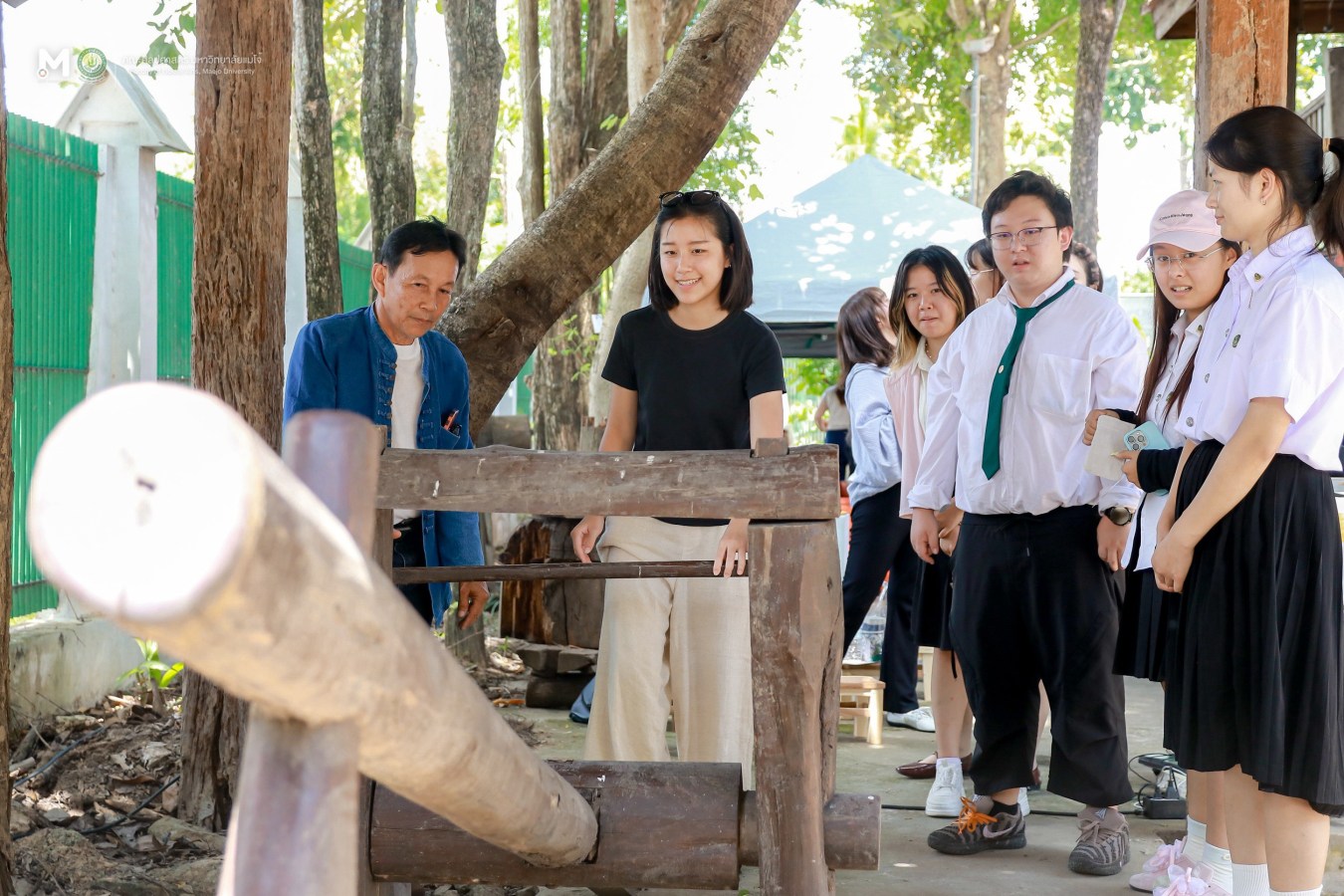 คณะศิลปศาสตร์ ร่วมกับ อพ.สธ. และ กองส่งเสริมศิลปวัฒนธรรม ม.แม่โจ้ จัดกิจกรรม 