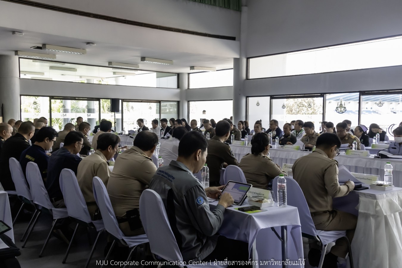 กองพระราชพิธี สำนักงานฝ่ายเสนาธิการในพระองค์ สำนักพระราชวัง จังหวัดเชียงใหม่ และมหาวิทยาลัยแม่โจ้ ประชุมเตรียมความพร้อมการรับเสด็จในพิธีพระราชทานปริญญาบัตรมหาวิทยาลัยแม่โจ้ ประจำปีการศึกษา 2567-2568 (ครั้งที่ 48)
