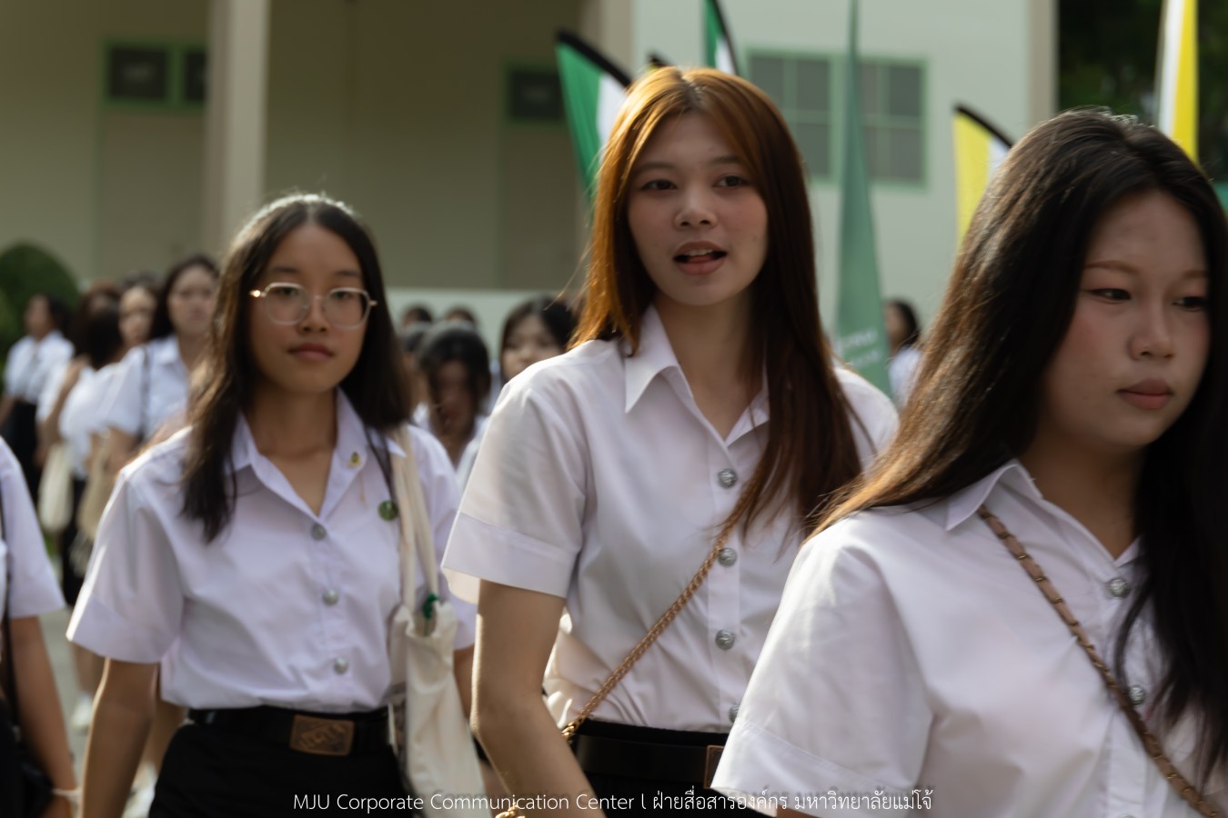 ม.แม่โจ้ เจิมหน้า-ผูกข้อมือ รับขวัญน้องใหม่ลูกแม่โจ้รุ่น 91