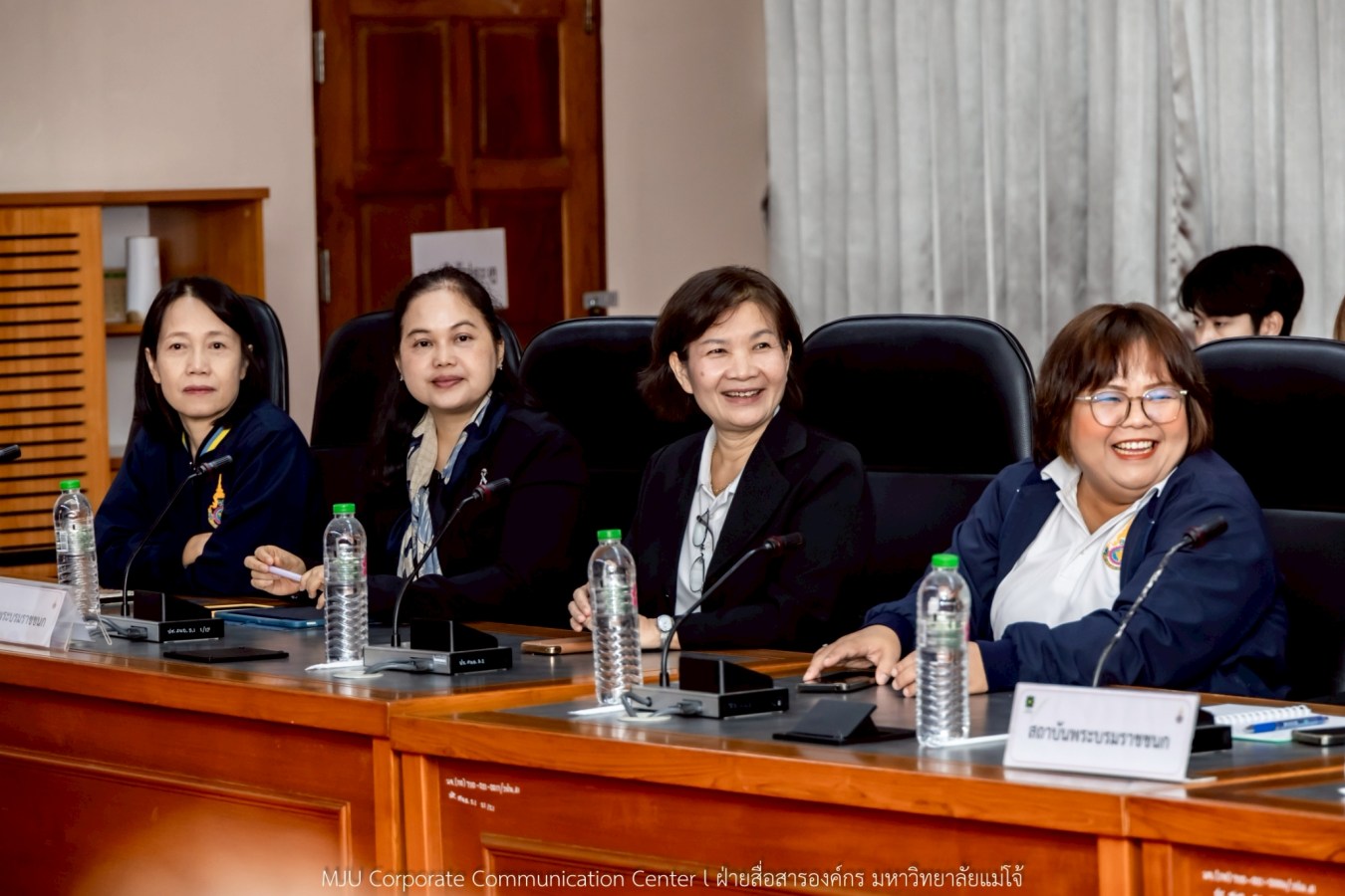 สภาคณาจารย์และผู้ปฏิบัติงานสถาบันพระบรมราชชนกเข้าศึกษาดูงานสภาพนักงาน ม.แม่โจ้