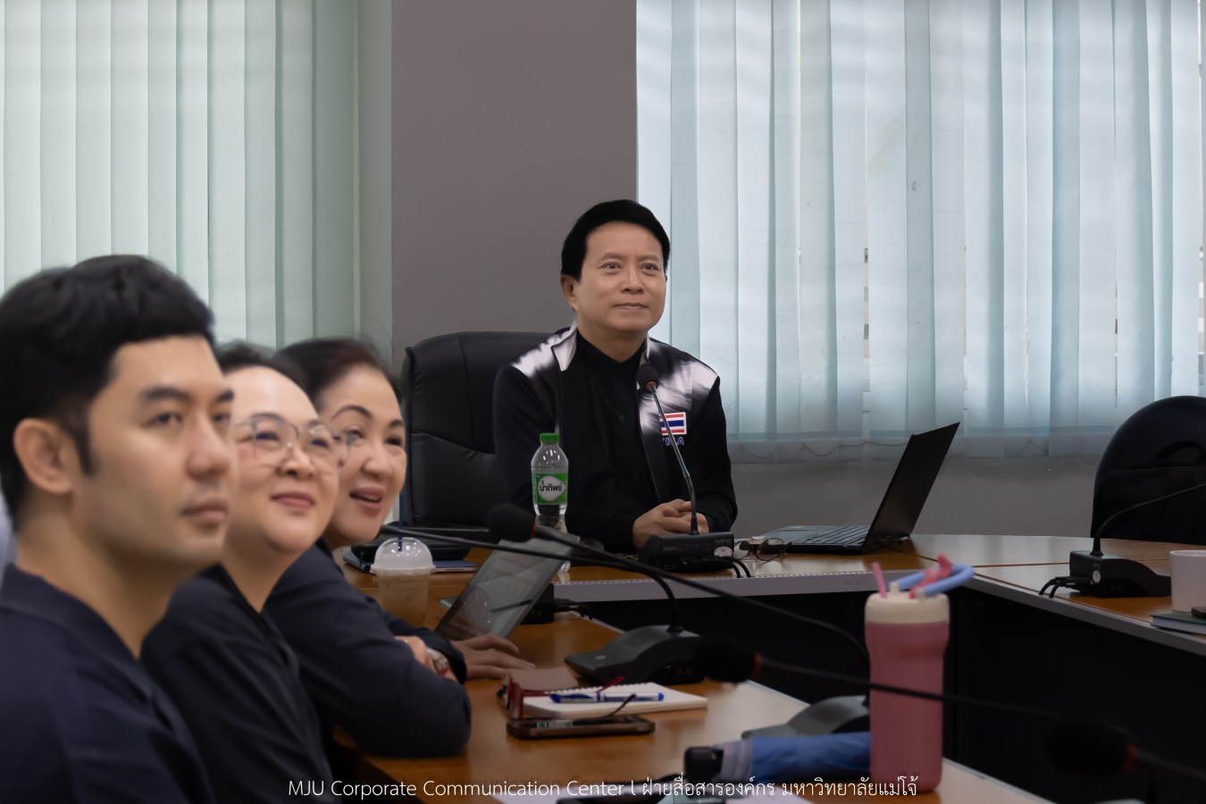 สโมสรบุคลากร ม.แม่โจ้ มอบรางวัลและขอบคุณทีมนักกีฬาบุคลากร ลุยศึก มศว.เกมส์