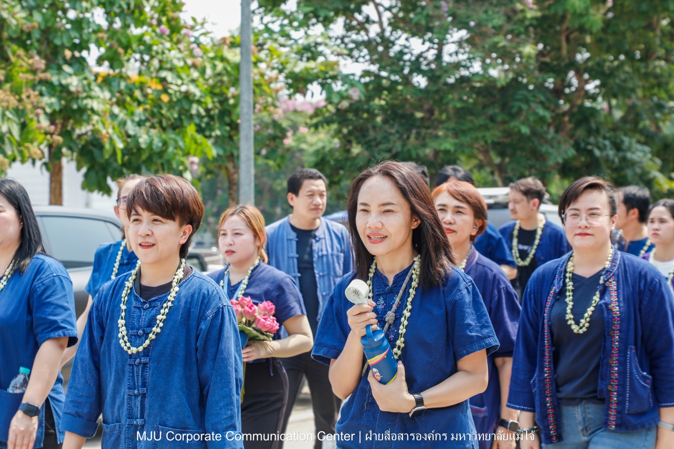 ชาวแม่โจ้ ร่วมพิธีดำหัวผู้อาวุโสและอธิการบดี ประจำปี 2569  สืบสานป๋าเวณี ปี๋ใหม่เมือง