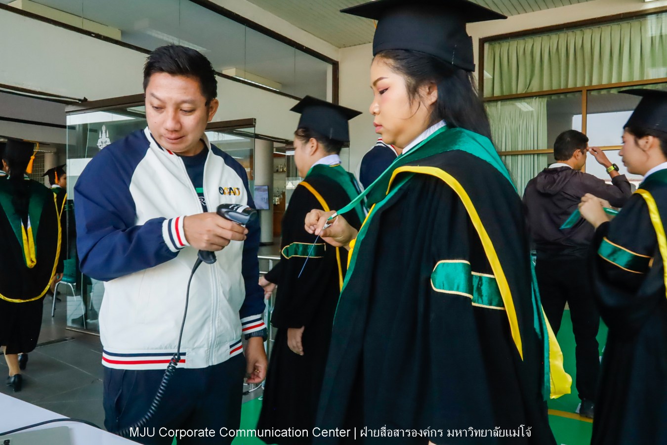 ว่าที่บัณฑิตพร้อม  อาจารย์พร้อม  ญาติพร้อม ทุกคนพร้อม  ร่วมแสดงความยินดี 18 กุมภาพันธ์ 2569  #บรรยากาศซ้อมใหญ่ พิธีพระราชทานปริญญาบัตรมหาวิทยาลัยแม่โจ้ ครั้งที่ 48