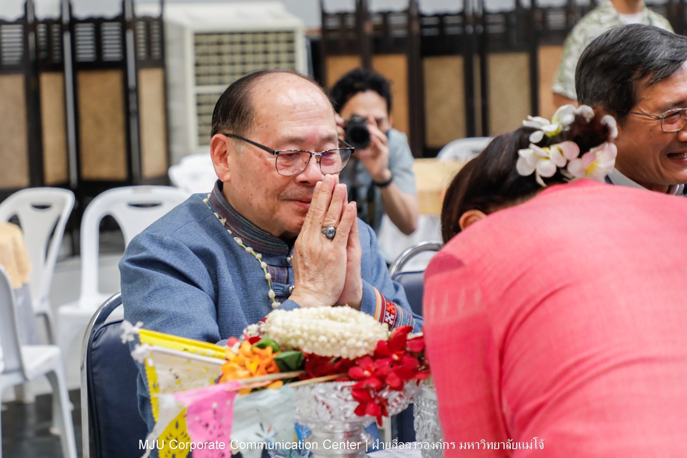 ชาวแม่โจ้ ร่วมพิธีดำหัวผู้อาวุโสและอธิการบดี ประจำปี 2569  สืบสานป๋าเวณี ปี๋ใหม่เมือง