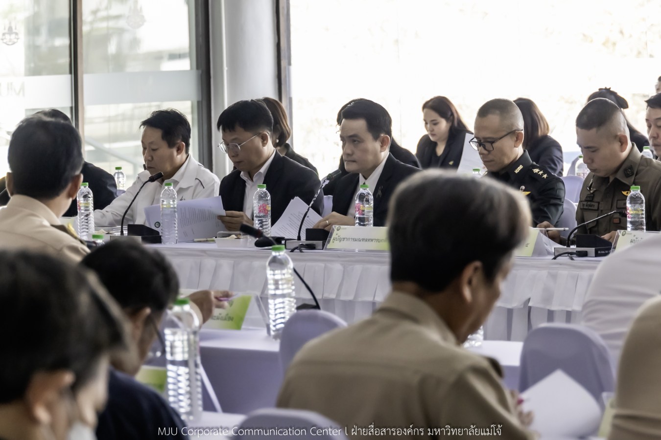 กองพระราชพิธี สำนักงานฝ่ายเสนาธิการในพระองค์ สำนักพระราชวัง จังหวัดเชียงใหม่ และมหาวิทยาลัยแม่โจ้ ประชุมเตรียมความพร้อมการรับเสด็จในพิธีพระราชทานปริญญาบัตรมหาวิทยาลัยแม่โจ้ ประจำปีการศึกษา 2567-2568 (ครั้งที่ 48)