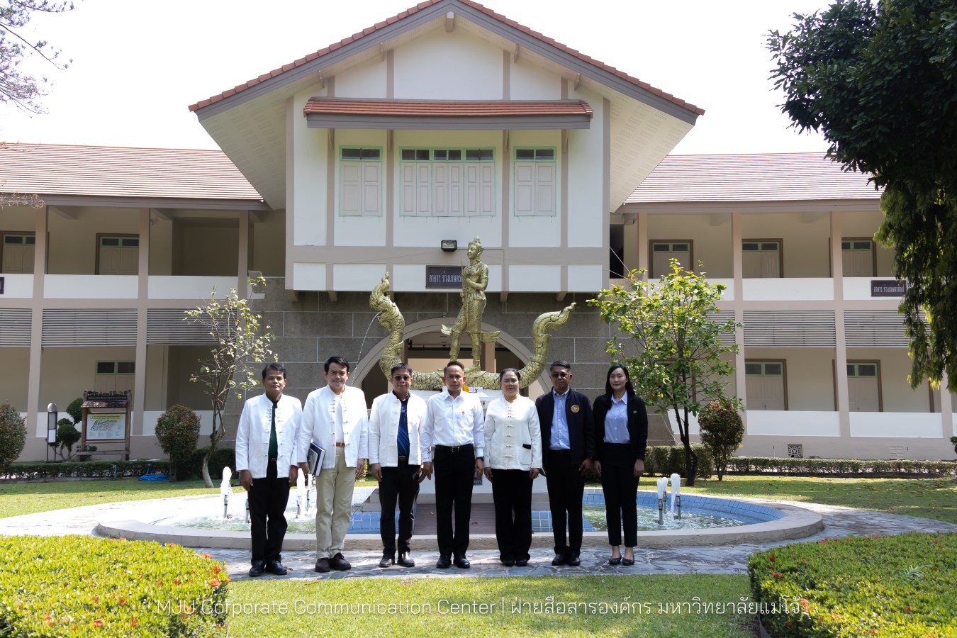 รองปลัดกระทรวงมหาดไทย สักการะสิ่งศักดิ์ ม.แม่โจ้