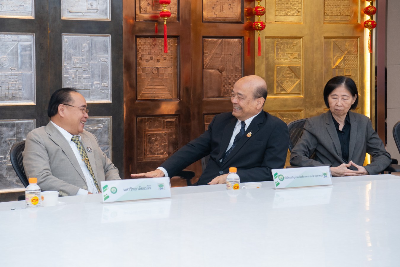 มหาวิทยาลัยแม่โจ้ ลงนามความร่วมมือโครงการเลี้ยงกุ้ง ร่วม บริษัท เจริญโภคภัณฑ์อาหาร จำกัด (มหาชน) ยกระดับงานวิจัยและพัฒนากำลังคนสู่มาตรฐานอุตสาหกรรมอย่างยั่งยืน