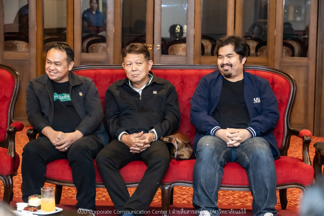 “พี่แม่โจ้ ธ.ก.ส.ปันน้ำใจให้น้อง ครั้งที่ 4”  มอบทุนการศึกษา 250,000 บาท  ร่วมสานฝันให้นักศึกษา ม.แม่โจ้