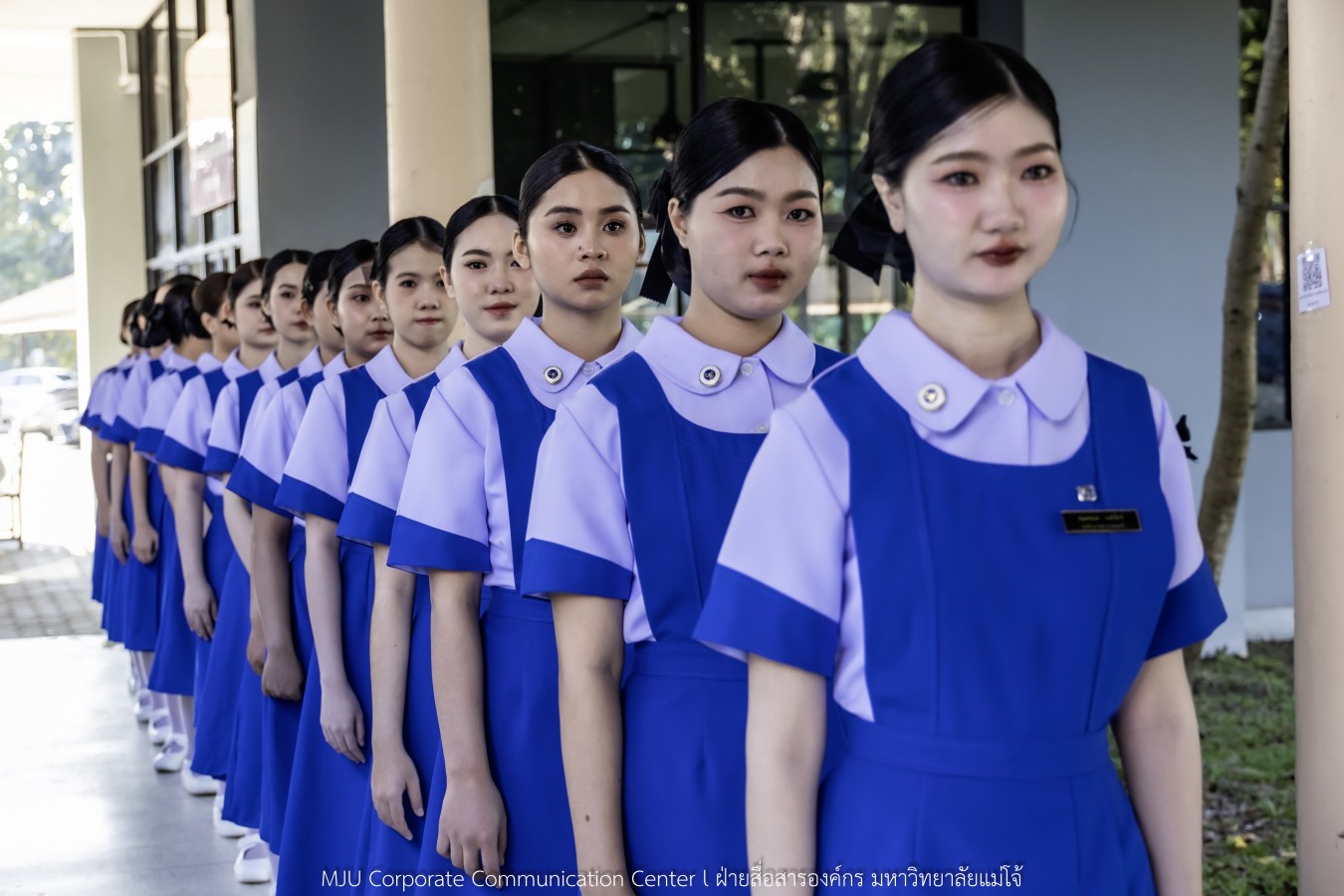 พยาบาลแม่โจ้ รุ่นที่ 3  รับหมวก เข็มเลื่อนชั้นปี และตะเกียงไนติงเกล เตรียมพร้อมออกฝึกปฏิบัติการจริงในสถานพยาบาล