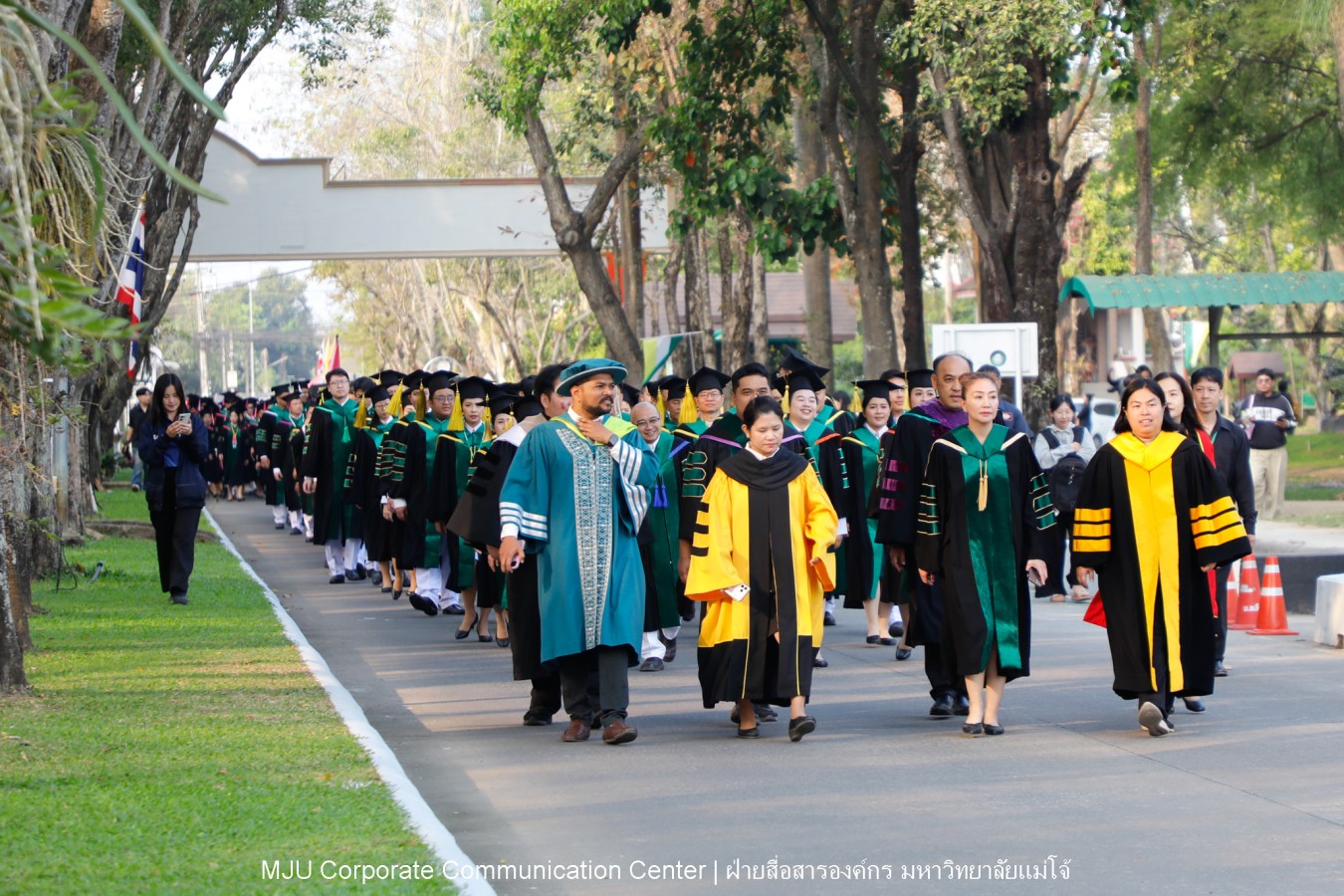 ว่าที่บัณฑิตพร้อม  อาจารย์พร้อม  ญาติพร้อม ทุกคนพร้อม  ร่วมแสดงความยินดี 18 กุมภาพันธ์ 2569  #บรรยากาศซ้อมใหญ่ พิธีพระราชทานปริญญาบัตรมหาวิทยาลัยแม่โจ้ ครั้งที่ 48
