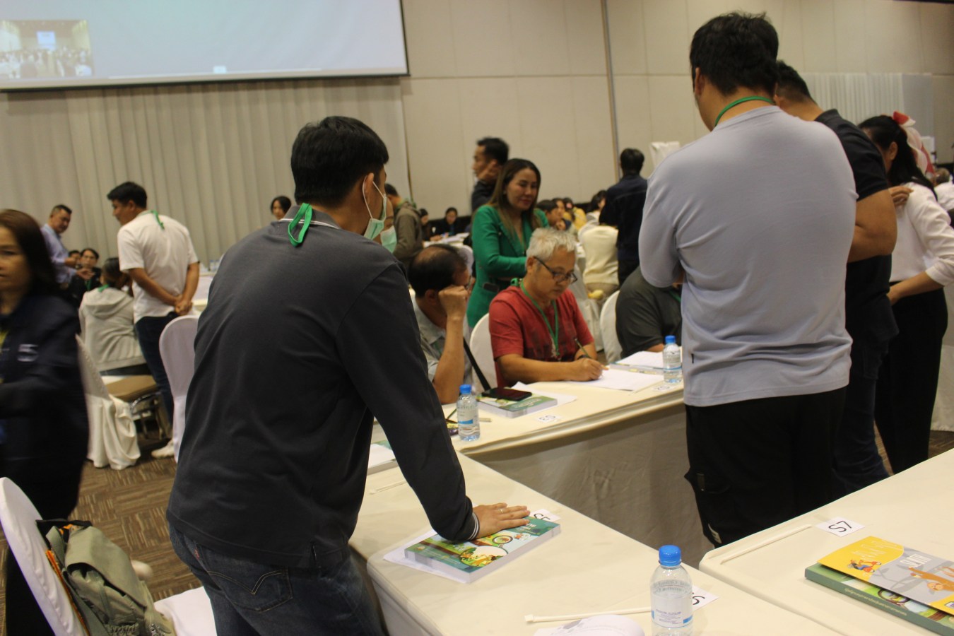 คณะผลิตฯ ม.แม่โจ้ ร่วมกับ กรมวิชาการเกษตรจัดอบรมเสริมความรู้  