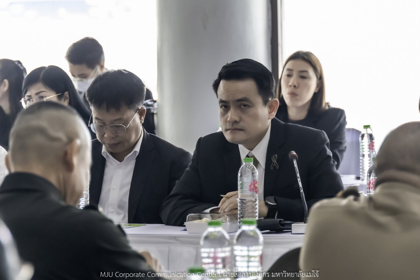 กองพระราชพิธี สำนักงานฝ่ายเสนาธิการในพระองค์ สำนักพระราชวัง จังหวัดเชียงใหม่ และมหาวิทยาลัยแม่โจ้ ประชุมเตรียมความพร้อมการรับเสด็จในพิธีพระราชทานปริญญาบัตรมหาวิทยาลัยแม่โจ้ ประจำปีการศึกษา 2567-2568 (ครั้งที่ 48)