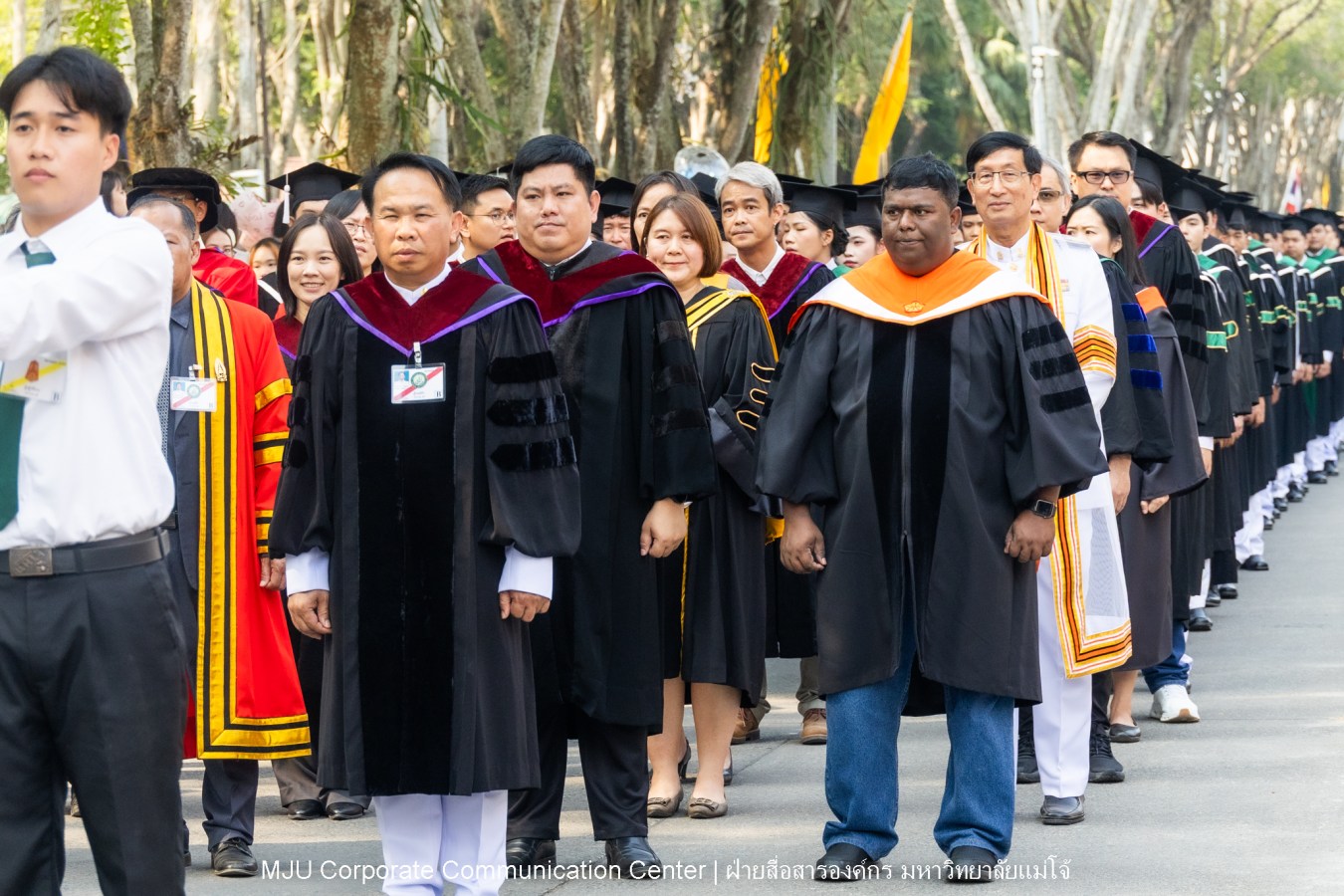 บรรยากาศ พิธีพระราชทานปริญญาบัตร มหาวิทยาลัยแม่โจ้ ประจำปีการศึกษา2567-2568 ครั้งที่ 48  ในวันที่ 19 กุมภาพันธ์ พ.ศ.2569 ณ ศูนย์กีฬาเฉลิมพระเกียรติ มหาวิทยาลัยแม่โจ้