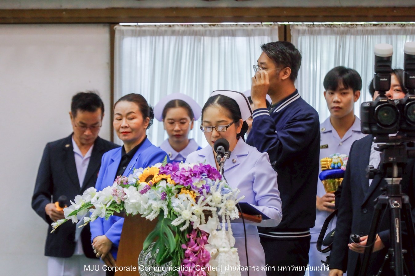 พยาบาลแม่โจ้ รุ่น 1 ประดับแถบหมวก-รับเข็มวิทยฐานะ พร้อมก้าวสู่พยาบาลวิชาชีพอย่างเป็นทางการ