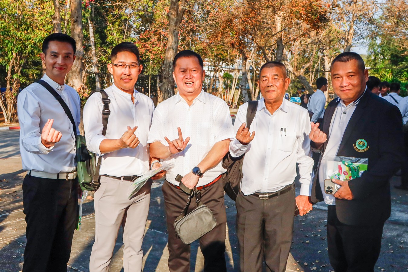 Congratulations    บรรยากาศ      บัณฑิตแม่โจ้ รายงานตัวเตรียมเข้าพิธีพระราชทานปริญญาบัตร ครั้งที่ 48